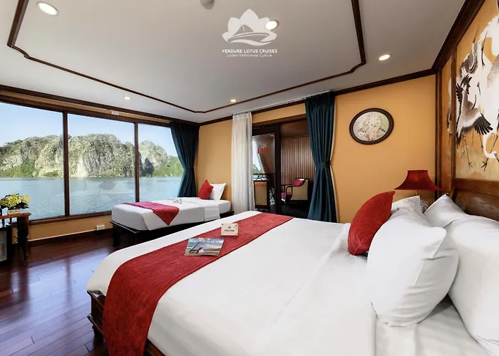 Verdure Lotus Grandeur Cruise On Bay 5*
