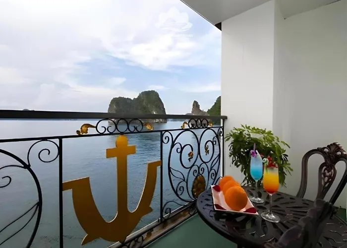 Verdure Lotus Grandeur Cruise On Bay 5*