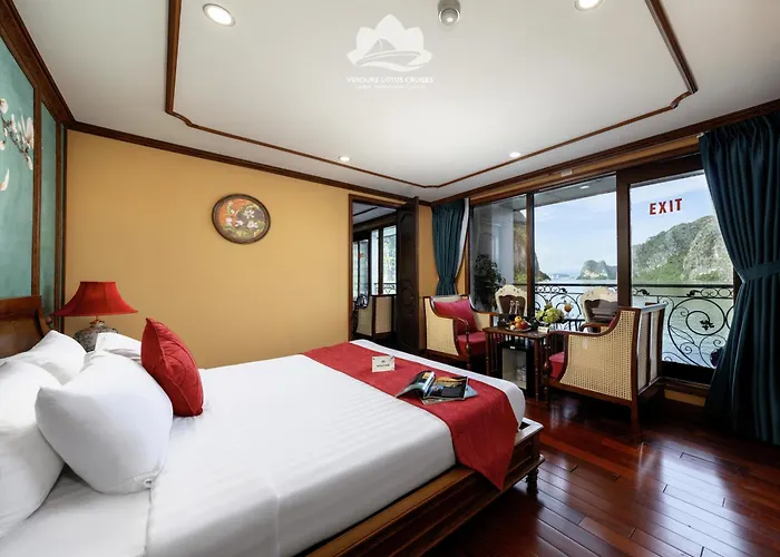  Verdure Lotus Grandeur Cruise On Bay