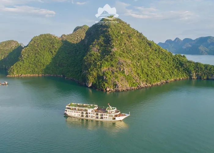 Verdure Lotus Grandeur Cruise On Bay 5*